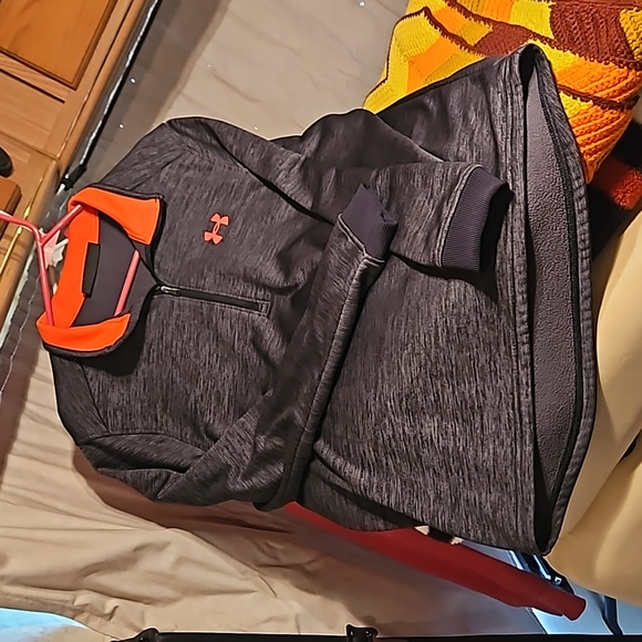 Under Armour fleece jacket - Picture 2 of 8